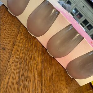 Trina Turk Set of 4 pink Frosted Stemless Wine Glasses Goblets
